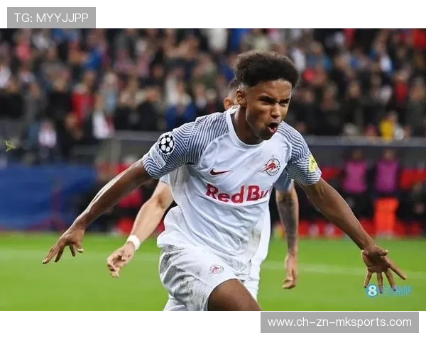 多特阿德耶米反向停球后直接抽射全场爆叫 多特阿德耶米反向停球后直接抽射全场爆叫